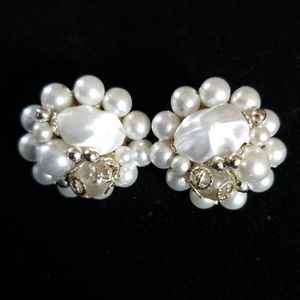 ☆ Clip-on Earrings